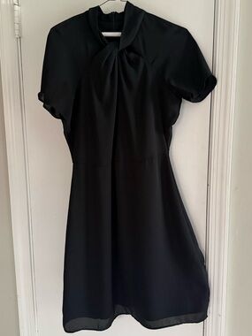 Banana Republic Black Short Sleeve Tie-Neck Mini Dress Size 6